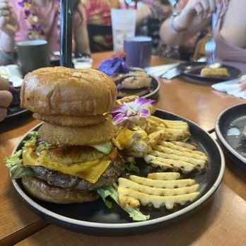 Guieb Cafe - New American Near Me - Honolulu, Hawaii