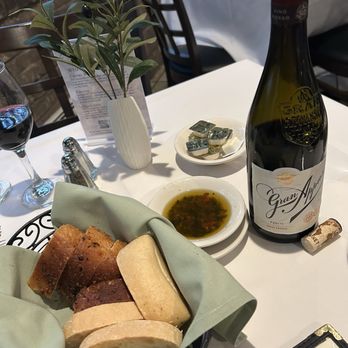 Capisce Trattoria - Italian Near Me - Morris Plains, New Jersey