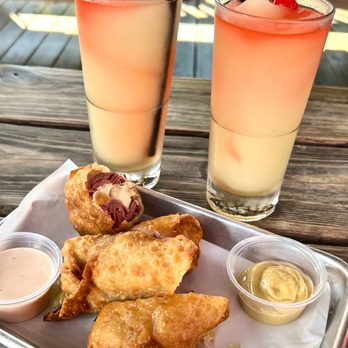 Slider Inn - Midtown - Reuben & Cuban Eggrolls and Jameson Slushie - Burgers Near Me - Memphis, Tennessee Slider Inn - Midtown - Reuben & Cuban Eggrolls and Jameson Slushie - Burgers Near Me - Memphis, Tennessee