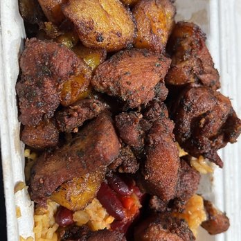 Boriqua Kitchen - Roberto Clemente - Food Trucks Near Me