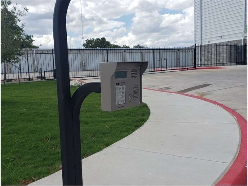 EXTRA SPACE STORAGE 16 Photos & 10 Reviews 1360 Ranch Pkwy, New Braunfels, Texas Self