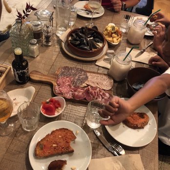 Singular - Lunch! - Mediterranean Near Me - Barcelona, B Singular - Lunch! - Mediterranean Near Me - Barcelona, B