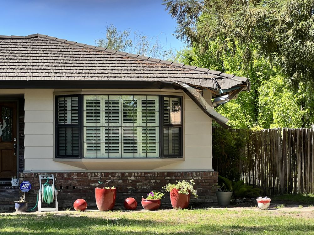 Slide of Cal-Vintage Roofing