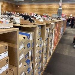 DSW Designer Shoe Warehouse
