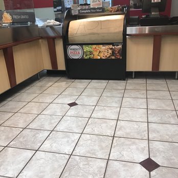 Papa Murphy's - the inside of a restaurant - Pizza Near Me - Lakewood, Colorado Papa Murphy's - the inside of a restaurant - Pizza Near Me - Lakewood, Colorado