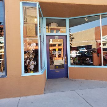 Weaving in Beauty - Weaving in Beauty front door - Arts & Crafts Near Me - Gallup, New Mexico Weaving in Beauty - Weaving in Beauty front door - Arts & Crafts Near Me - Gallup, New Mexico