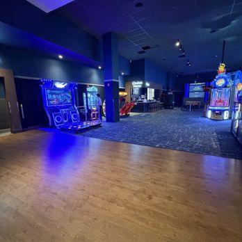 Hooky Entertainment Nashville - Cinema Near Me - Nashville, Tennessee Hooky Entertainment Nashville - Cinema Near Me - Nashville, Tennessee