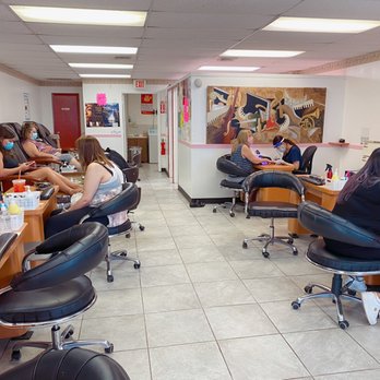 Young’s Nail - Inside - Nail Salons Near Me - Bethpage, New York