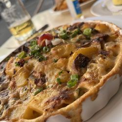 Alt Bernkastel - Au gratin potato casserole- it was AAA+ it's 10 euros and you can add ingredients for 1 euro each - we added leeks ham and mushrooms