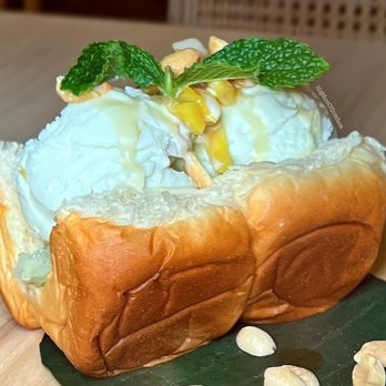 When In Bangkok - "ICE CREAM SANDWICH"⁣ [ Mixed Fruit Coconut Ice Cream ]⁣ PC: IG @sonofdimsum - Thai Near Me - Flushing, New York