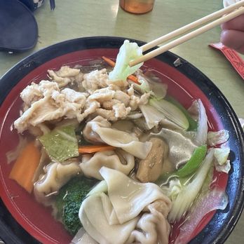 Chen's Chinese Restaurant - War Wonton Soup - Chinese Near Me - Queen Creek, Arizona