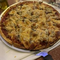 Alex's Washington Gardens - Super thin tavern style sausage and mushroom