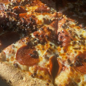 Fast 5 Pizza - 1-Topping Pizza - Pizza Near Me - Riverside, California Fast 5 Pizza - 1-Topping Pizza - Pizza Near Me - Riverside, California