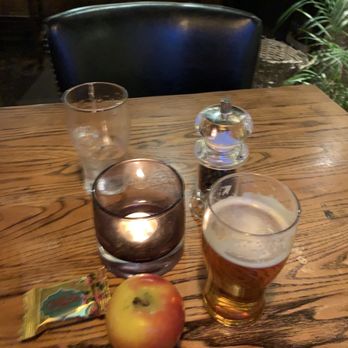 The Castle - Beer, water, snacks, apples, whiskey - Hotels Near Me - Hope Valley, DBY