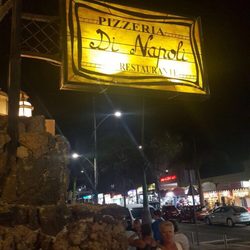 Di Napoli - If it wasn't for this sign, you'd walk right past and miss out on this super good food!