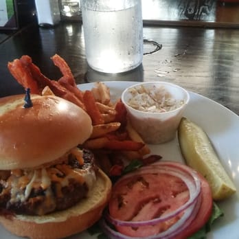 Sunset Grille At Crestbrook Park - All of the burgers here are on point. The southwest burger just happens to be the sharpest point - New American Near Me - Watertown, Connecticut Sunset Grille At Crestbrook Park - All of the burgers here are on point. The southwest burger just happens to be the sharpest point - New American Near Me - Watertown, Connecticut