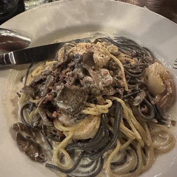 Maccheroni Republic - Linguine Al Frutti Di Mare - Italian Near Me - Los Angeles, California
