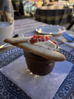 Biff's Bistro by null