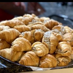 Its Good Y'all - Jerk chicken salad croissants!