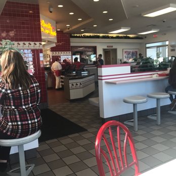 In-N-Out Burger - Burgers Near Me - Tucson, Arizona