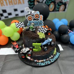 Mad Cakes - Sculpted monster truck cake! Marble cake and vanilla buttercream