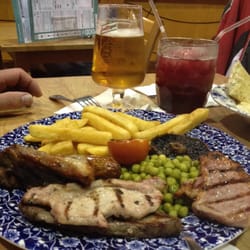 The Playhouse - Mixed grill. Zo van de warm houd plaat.