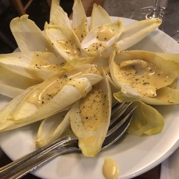 Al Carbon - Endive salad with a very light mustard vinegar dressing - Steakhouses Near Me - Buenos Aires, C