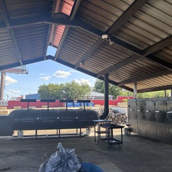 Lum's - Smokers - Barbeque Near Me - Junction, Texas Lum's - Smokers - Barbeque Near Me - Junction, Texas