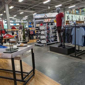 DICK'S Sporting Goods - Dick's Sporting Goods, Southpark Mall, Charlotte - Sports Wear Near Me - Charlotte, North Carolina