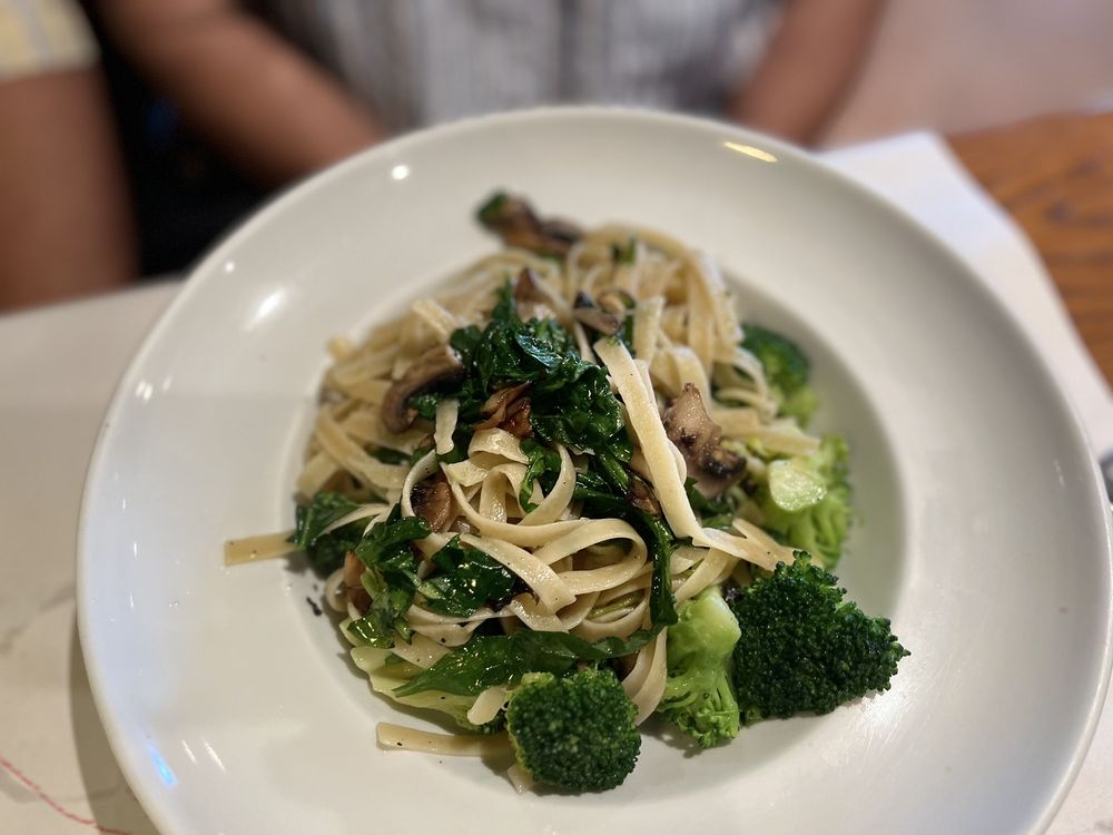 ROMANO’S MACARONI & GRILL Updated June 2024 19 Photos Las