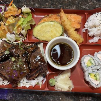 Toyo Sushi - Kalbi Short Ribs (Korean BBQ) bento box - Japanese Near Me - Torrance, California