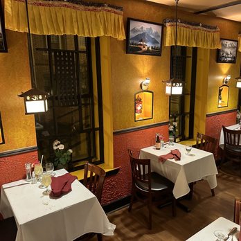 Himalayan Heritage Restaurant - Indoor seating. - Indian Near Me - Washington, DC, District of Columbia