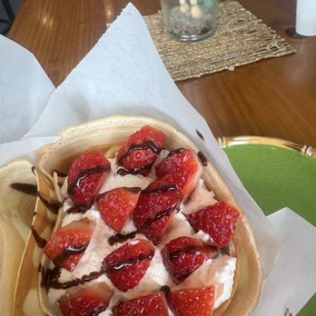 Boba & Crepes - 1 Fruit Sundae Crepe - Coffee & Tea Near Me - Denver, Colorado Boba & Crepes - 1 Fruit Sundae Crepe - Coffee & Tea Near Me - Denver, Colorado