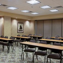 Hampton Inn and Suites Brownsville - Meeting Room