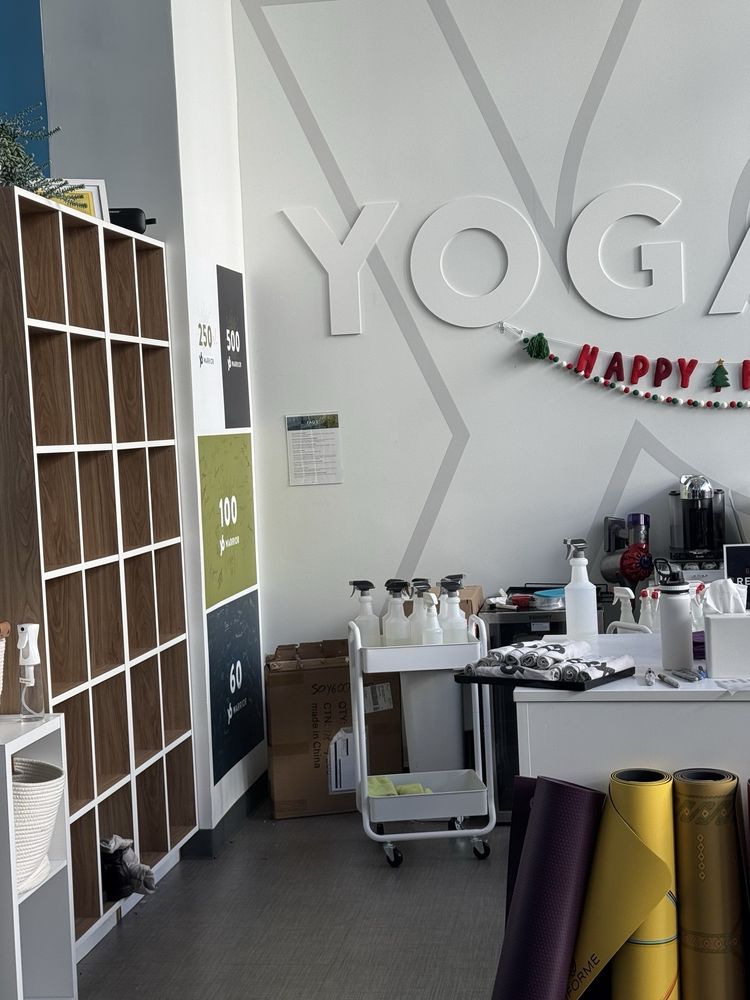 YogaSix Sunnyvale - On the left is the entrance to the studio. Really convenient and awesome they have dry and wet mildly scented towels included for your use. - Yoga Near Me - Sunnyvale, California YogaSix Sunnyvale - On the left is the entrance to the studio. Really convenient and awesome they have dry and wet mildly scented towels included for your use. - Yoga Near Me - Sunnyvale, California
