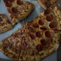 Large half pepperoni half ham. Kids enjoyed it. Large half pepperoni half ham. Kids enjoyed it.
