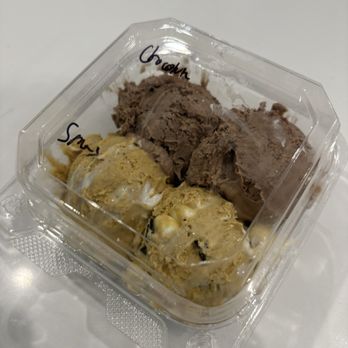 Handel's Homemade Ice Cream - Large 4 scoops; chocolate and smores - Ice Cream & Frozen Yogurt Near Me - Irvine, California