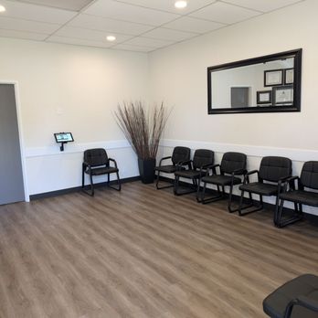 Leonard Wong Chiropractic - New larger client/patient waiting area - Chiropractors Near Me - Roseville, California Leonard Wong Chiropractic - New larger client/patient waiting area - Chiropractors Near Me - Roseville, California