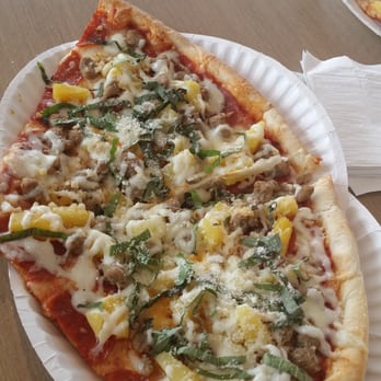 Brooklyn Pizzeria - Quick lunch and Brooklyn Pizzeria with family. - Pizza Near Me - Richmond, Texas Brooklyn Pizzeria - Quick lunch and Brooklyn Pizzeria with family. - Pizza Near Me - Richmond, Texas