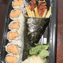 Cr15. Shrimp Tempura Roll