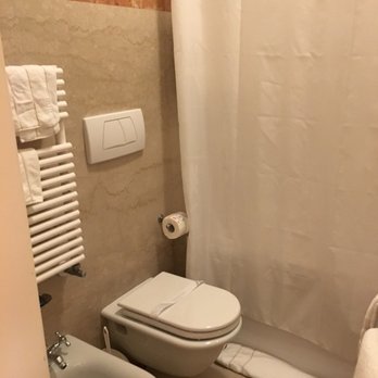 Hotel Ala - Bathroom - Hotels Near Me - Venezia, VE