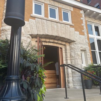 Gia Mia - Front Entrance - Italian Near Me - Naperville, Illinois