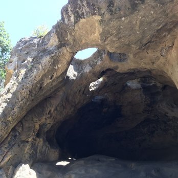 Vanalden Cave - At the mouth of the cave, looking in. - Hiking Near Me Vanalden Cave - At the mouth of the cave, looking in. - Hiking Near Me