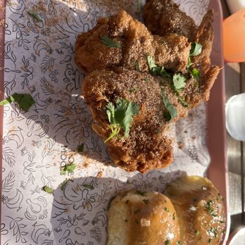 Honeymoon Chicken - 3 pc (Mixed dark) and two Honey Butter Rolls - Chicken Shop Near Me - Washington, DC, District of Columbia Honeymoon Chicken - 3 pc (Mixed dark) and two Honey Butter Rolls - Chicken Shop Near Me - Washington, DC, District of Columbia