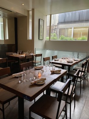 Runner & Stone by null