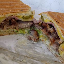 A&A Eventos - Cuban sandwich