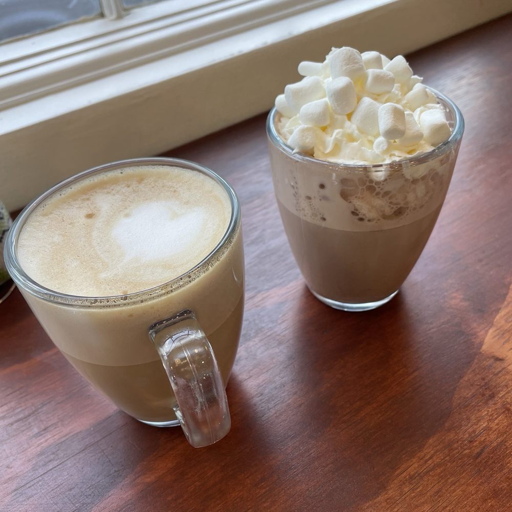 Smachna Kawa - Vanilla cappuccino and mocha latte - Coffee & Tea Near Me - Bordentown, New Jersey