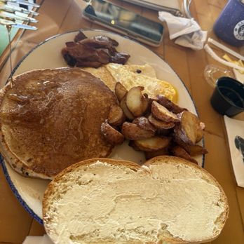 Bad Monkey - Pancake breakfast - Burgers Near Me - Ocean City, Maryland