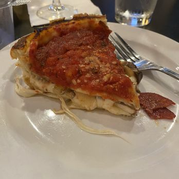 Giordano's - Pizza Near Me - Rosemont, Illinois Giordano's - Pizza Near Me - Rosemont, Illinois