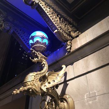 The Drake - Outside lights - Hotels Near Me - Chicago, Illinois The Drake - Outside lights - Hotels Near Me - Chicago, Illinois